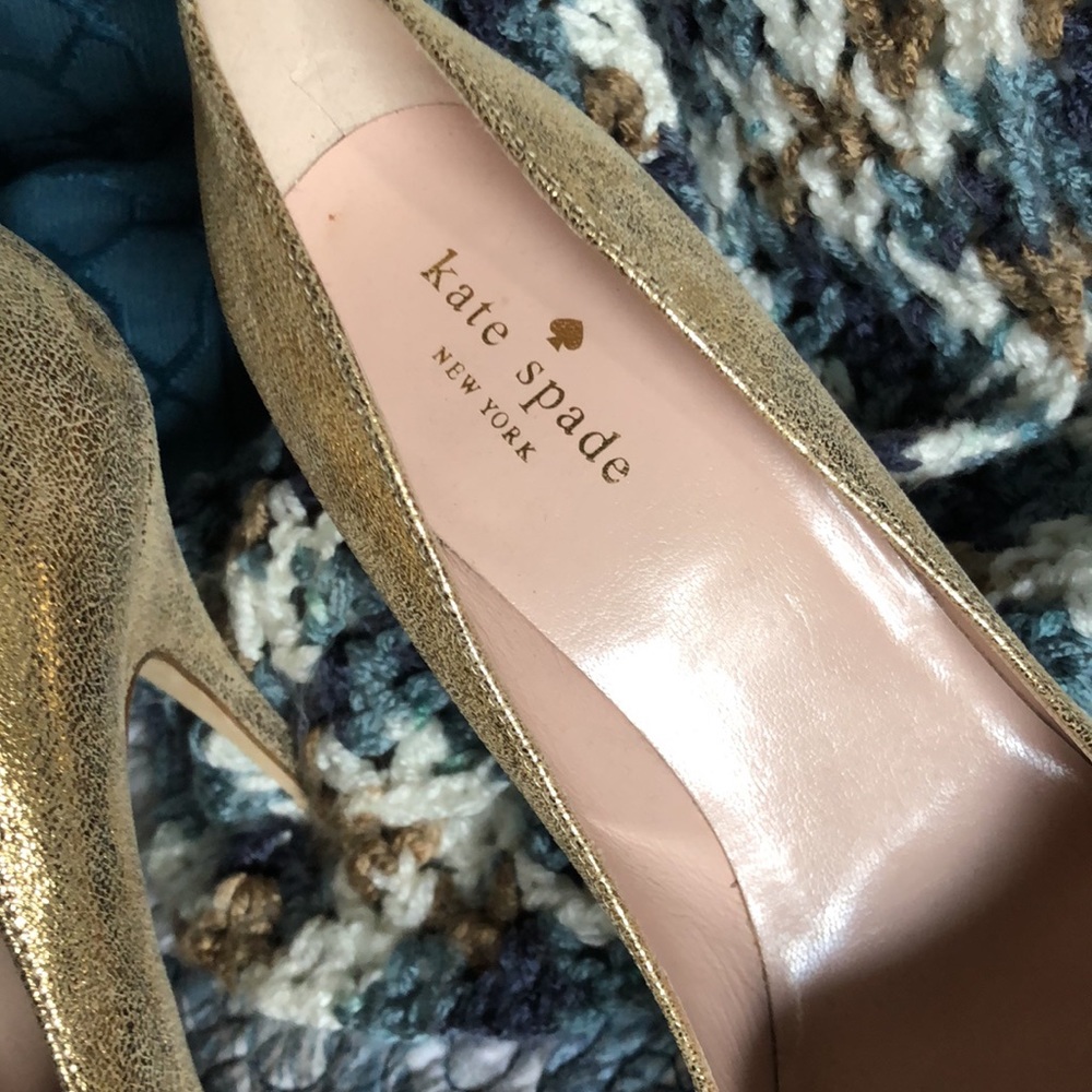 Kate Spade Women's Larisa Dress Pump, Gold Lame 8.5B - Picture 2 of 12